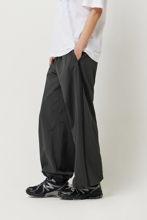 https://img.benettonmall.com/PARTS/KS/25S/SAPT90531DG_MB_D1.jpg