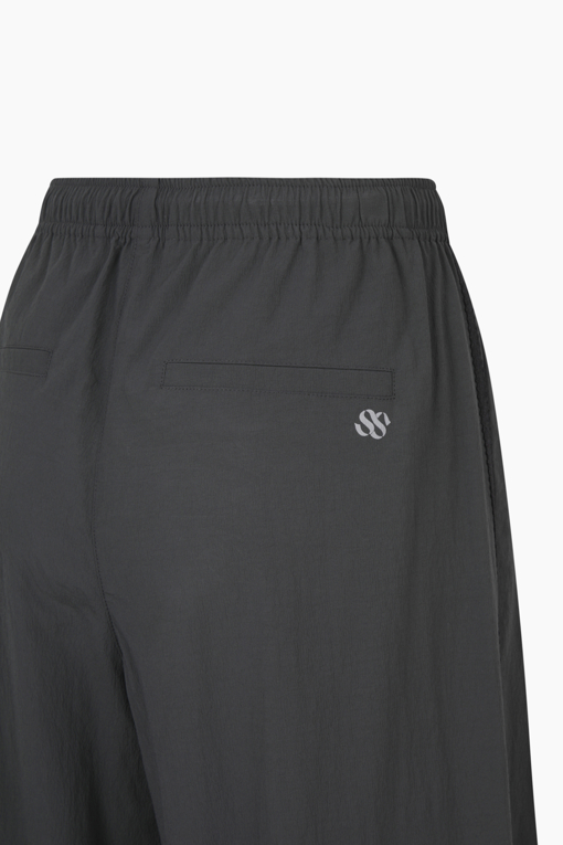 https://img.benettonmall.com/PARTS/KS/25S/SAPT90531DG_MB_D14.jpg