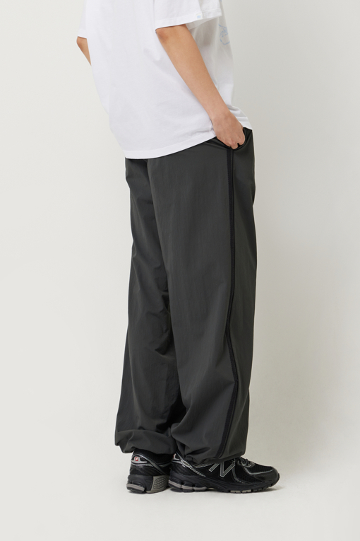 https://img.benettonmall.com/PARTS/KS/25S/SAPT90531DG_MB_D2.jpg