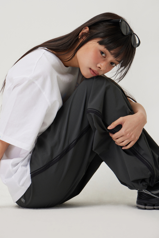 https://img.benettonmall.com/PARTS/KS/25S/SAPT90531DG_MB_D3.jpg