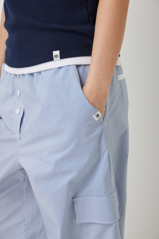 https://img.benettonmall.com/PARTS/KS/25S/SAPT91531NY_MB_D3.jpg