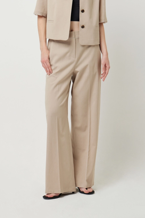 https://img.benettonmall.com/PARTS/KS/25S/SAPTE4531BG_MB.jpg
