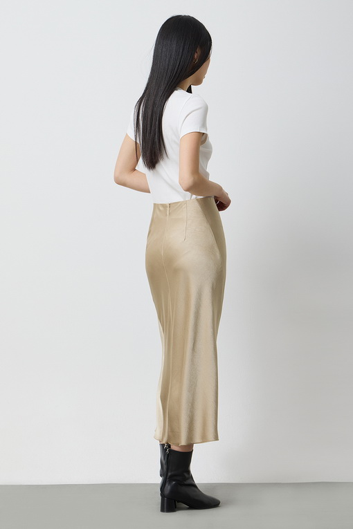 https://img.benettonmall.com/PARTS/KS/25S/SASK20511BG_MB_D2.jpg