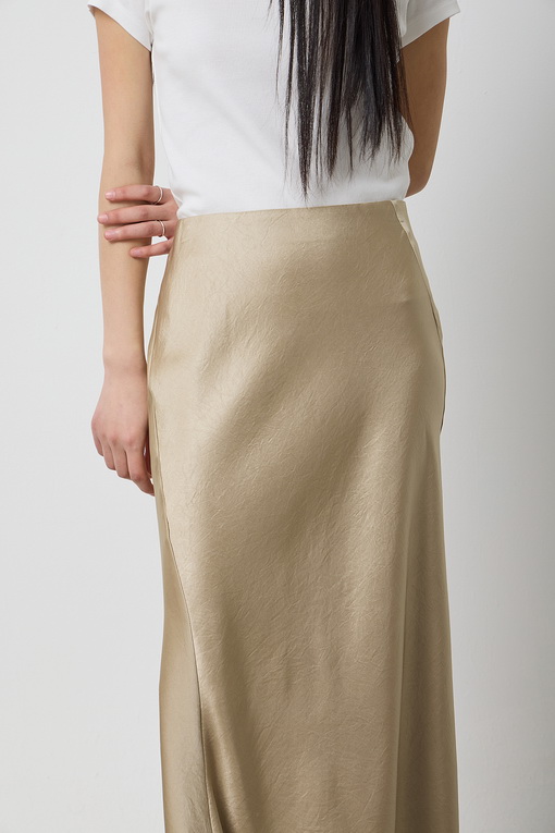 https://img.benettonmall.com/PARTS/KS/25S/SASK20511BG_MB_D3.jpg