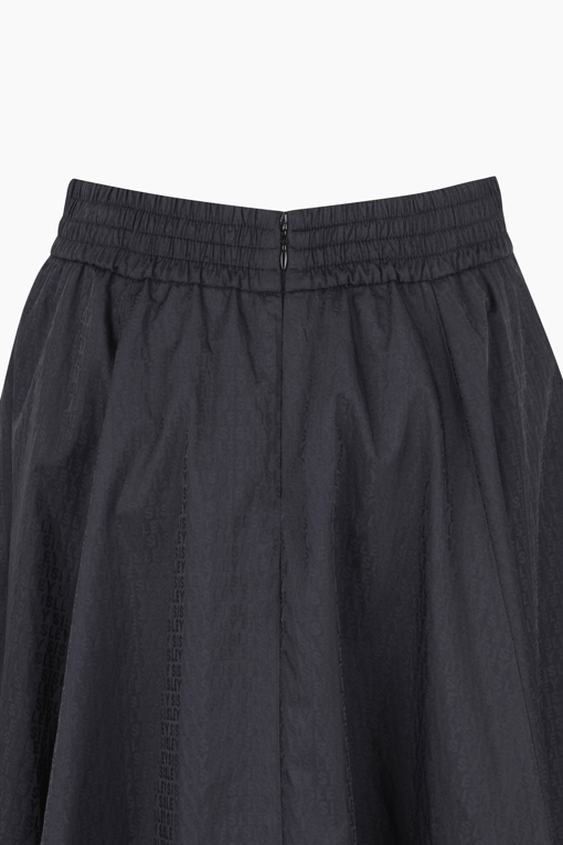 https://img.benettonmall.com/PARTS/KS/25S/SASK31531BK_MB_D13.jpg