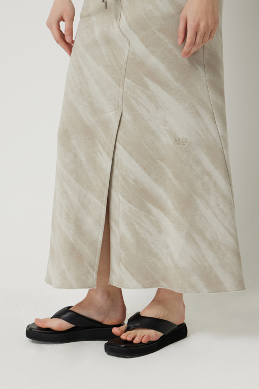 https://img.benettonmall.com/PARTS/KS/25S/SASK32531BG_MB_D4.jpg