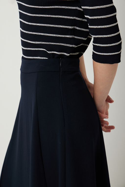 https://img.benettonmall.com/PARTS/KS/25S/SASK33531NY_MB_D4.jpg