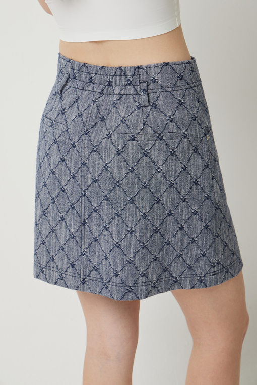 https://img.benettonmall.com/PARTS/KS/25S/SASK37531NY_MB_D4.jpg