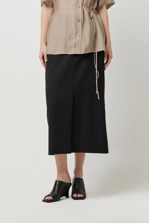 https://img.benettonmall.com/PARTS/KS/25S/SASKE1531BK_MB.jpg