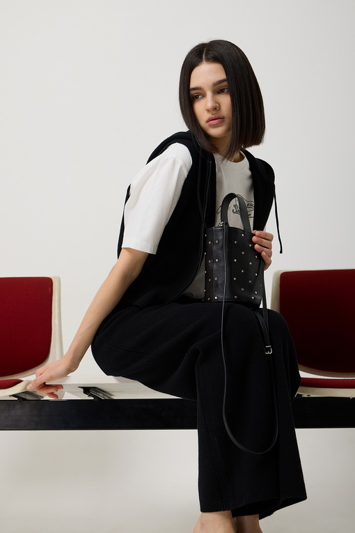 https://img.benettonmall.com/PARTS/KS/25S/SATS06511WH_MB_D5.jpg