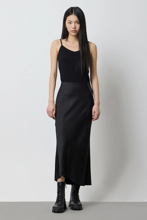 https://img.benettonmall.com/PARTS/KS/25S/SATS09511BK_MB.jpg