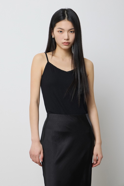 https://img.benettonmall.com/PARTS/KS/25S/SATS09511BK_MB_D3.jpg