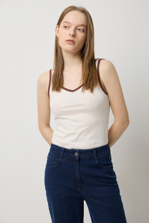 https://img.benettonmall.com/PARTS/KS/25S/SATS10511IV_MB_D3.jpg