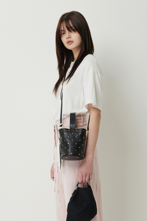 https://img.benettonmall.com/PARTS/KS/25S/SATS42531IV_MB_D1.jpg