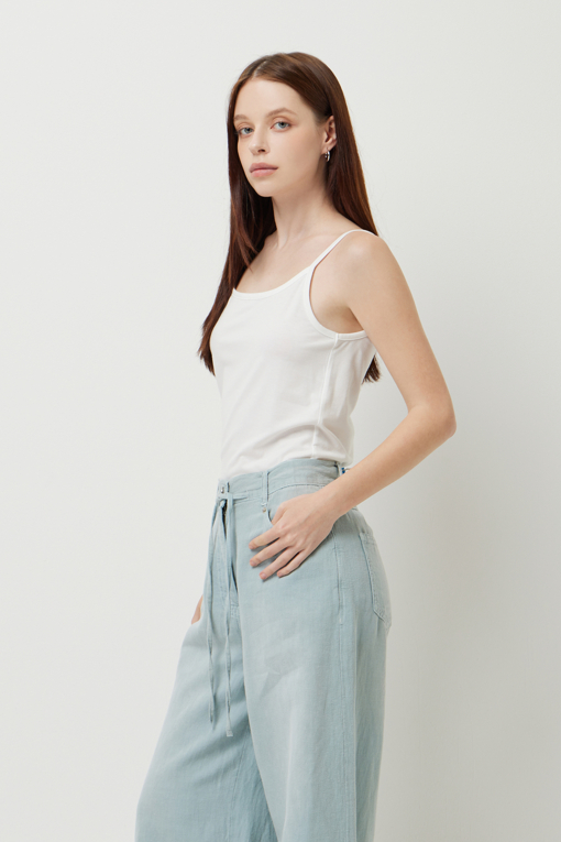 https://img.benettonmall.com/PARTS/KS/25S/SATS45531WH_MB_D1.jpg