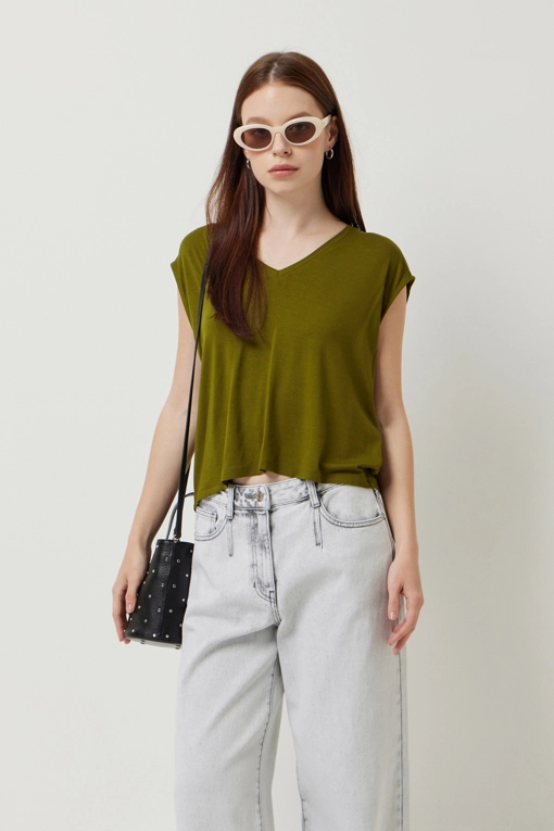 https://img.benettonmall.com/PARTS/KS/25S/SATS55531KA_MB.jpg