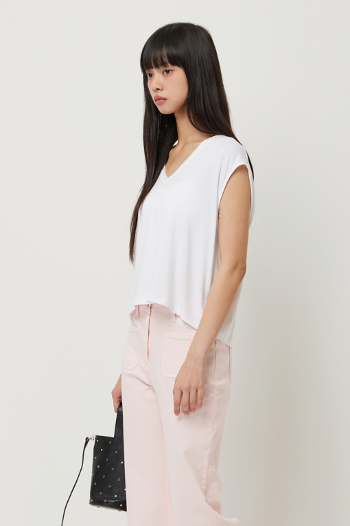 https://img.benettonmall.com/PARTS/KS/25S/SATS55531WH_MB_D1.jpg