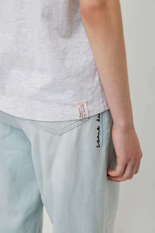 https://img.benettonmall.com/PARTS/KS/25S/SATS60531MG_MB_D4.jpg