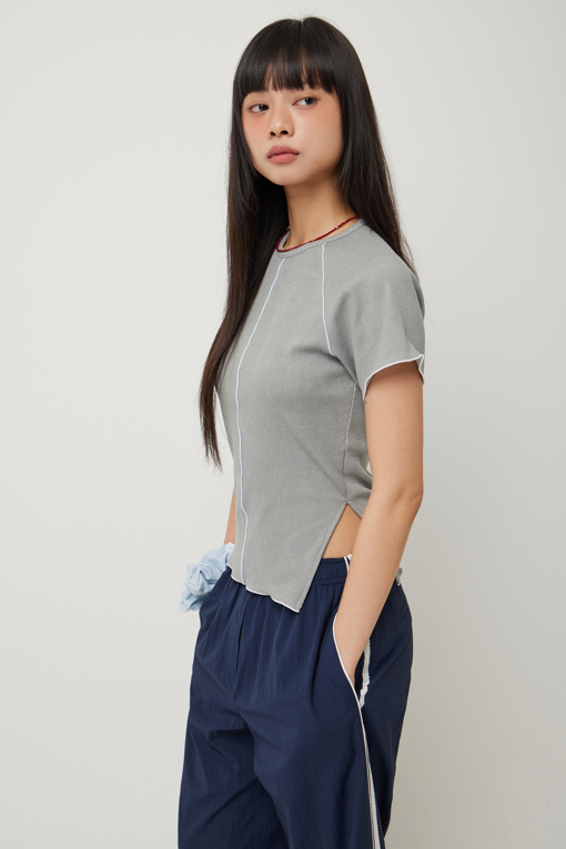 https://img.benettonmall.com/PARTS/KS/25S/SATS90531GR_MB_D3.jpg