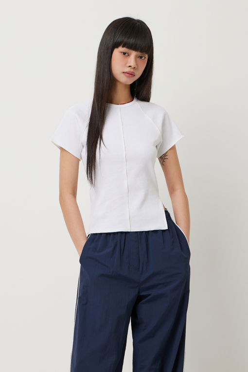 https://img.benettonmall.com/PARTS/KS/25S/SATS90531WH_MB_D0.jpg