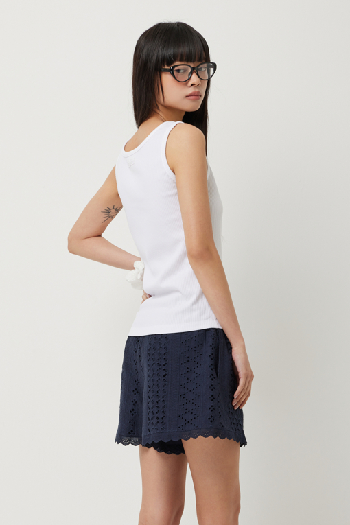 https://img.benettonmall.com/PARTS/KS/25S/SATS91531WH_MB_D2.jpg