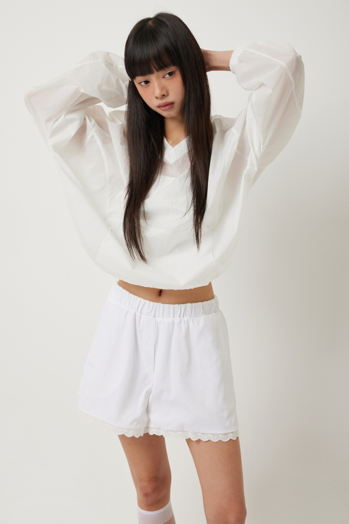 https://img.benettonmall.com/PARTS/KS/25S/SATS94531WH_MB_D4.jpg