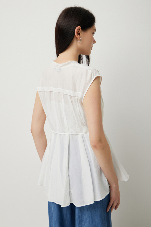 https://img.benettonmall.com/PARTS/KS/25S/SAWS48531WH_MB_D4.jpg