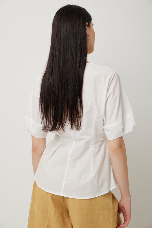 https://img.benettonmall.com/PARTS/KS/25S/SAWS50531WH_MB_D4.jpg