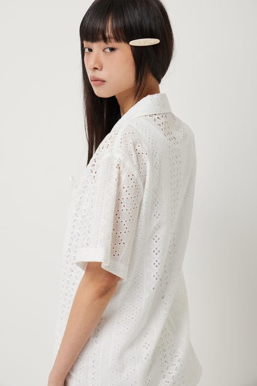 https://img.benettonmall.com/PARTS/KS/25S/SAWS91531WH_MB_D4.jpg