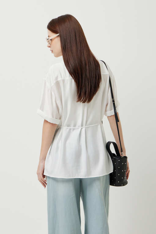 https://img.benettonmall.com/PARTS/KS/25S/SAWSZ1531IV_MB_D2.jpg