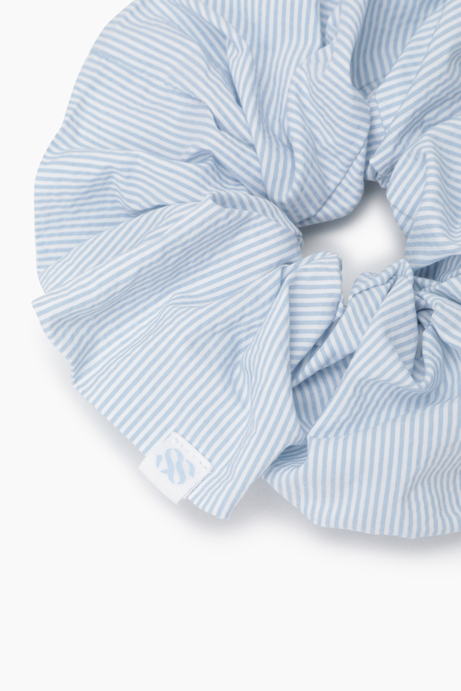 https://img.benettonmall.com/PARTS/KS/25S/SCET90531LB_MB_D2.jpg
