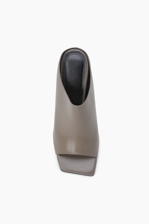 https://img.benettonmall.com/PARTS/KS/25S/SCSH03511ED_MB_D3.jpg