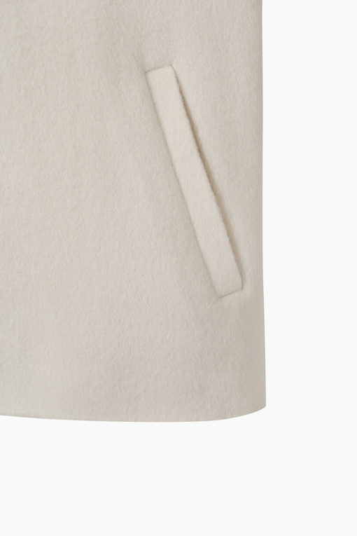 https://img.benettonmall.com/PARTS/KS/26F/SACT31661IV_MB_D3.jpg?cb=1789983961