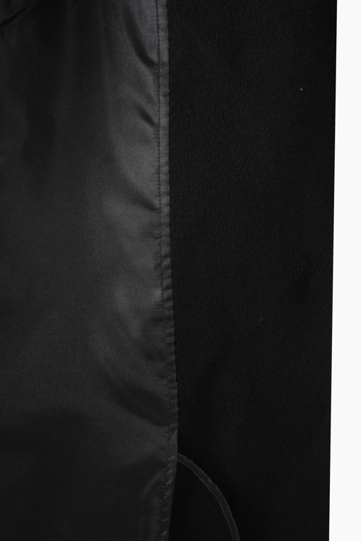 https://img.benettonmall.com/PARTS/KS/26F/SACT33661BK_MB_D5.jpg?cb=1789983961