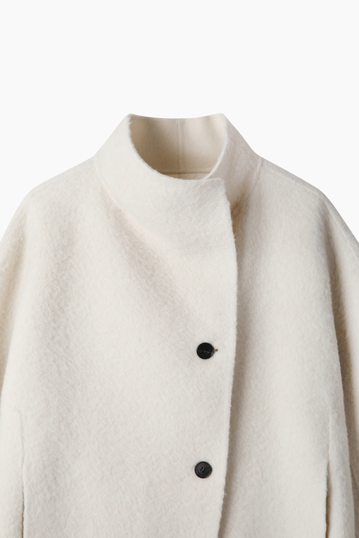 https://img.benettonmall.com/PARTS/KS/26F/SACT37661IV_MB_D2.jpg?cb=1793028892