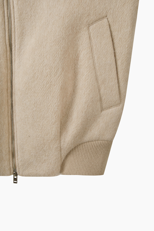 https://img.benettonmall.com/PARTS/KS/26F/SACT38661BE_MB_D4.jpg?cb=1793028892