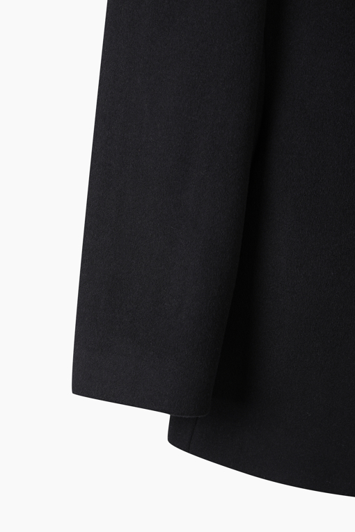 https://img.benettonmall.com/PARTS/KS/26F/SACTE4661BK_MB_D3.jpg?cb=1793028892