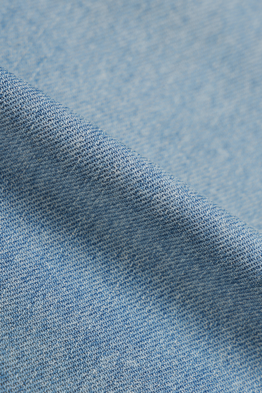 https://img.benettonmall.com/PARTS/KS/26F/SADP02641BL_MB_D16.jpg?cb=1789983961