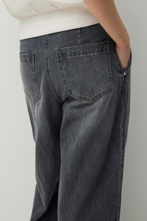 https://img.benettonmall.com/PARTS/KS/26F/SADP02641DG_MB_D4.jpg?cb=1789983961