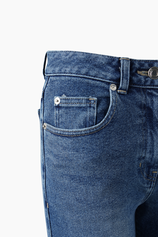 https://img.benettonmall.com/PARTS/KS/26F/SADP04641BL_MB_D14.jpg?cb=1790808094