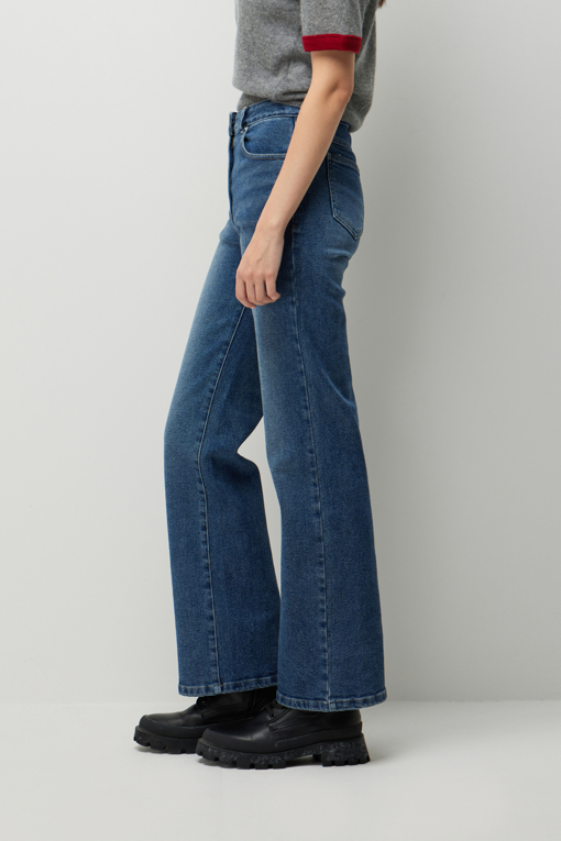 https://img.benettonmall.com/PARTS/KS/26F/SADP04641BL_MB_D2.jpg?cb=1789410927
