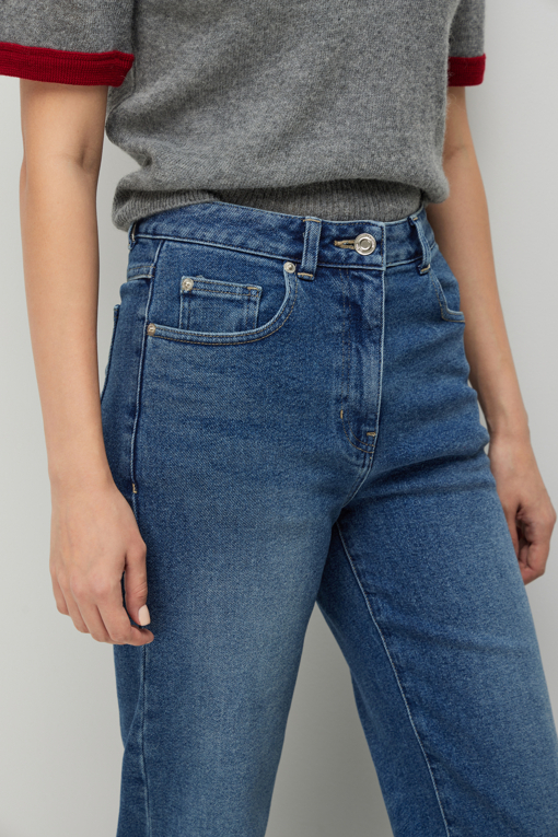 https://img.benettonmall.com/PARTS/KS/26F/SADP04641BL_MB_D4.jpg?cb=1790808094
