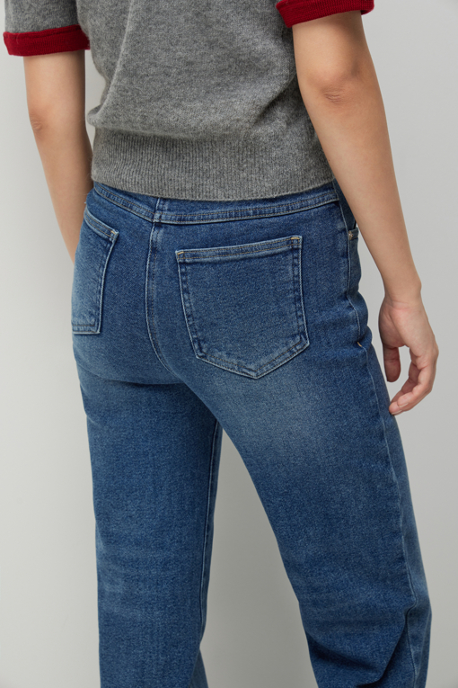 https://img.benettonmall.com/PARTS/KS/26F/SADP04641BL_MB_D5.jpg?cb=1789410927