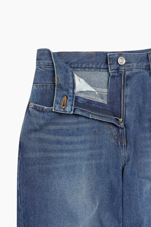 https://img.benettonmall.com/PARTS/KS/26F/SADP05641BL_MB_D5.jpg?cb=1789410927