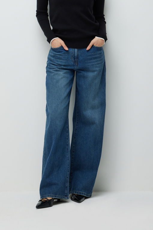 https://img.benettonmall.com/PARTS/KS/26F/SADP05641BL_MB_M0.jpg?cb=1789410927