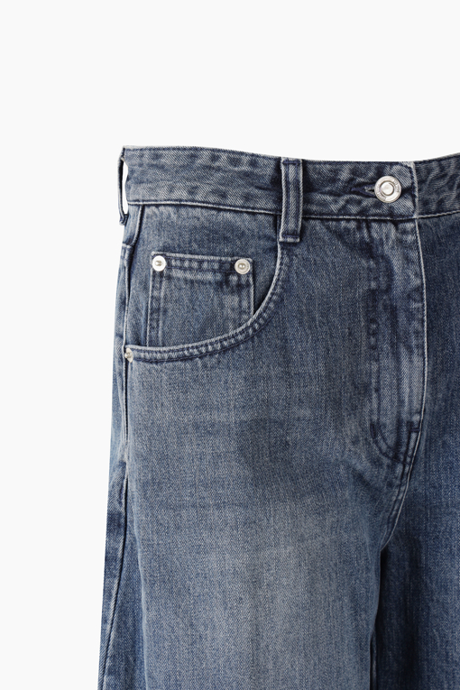 https://img.benettonmall.com/PARTS/KS/26F/SADP06641BL_MB_D13.jpg?cb=1789410927