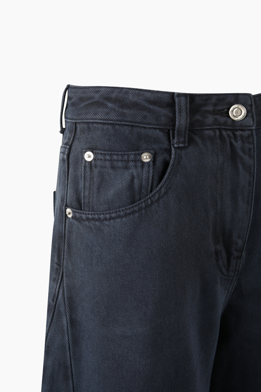 https://img.benettonmall.com/PARTS/KS/26F/SADP07641DN_MB_D3.jpg?cb=1789410927