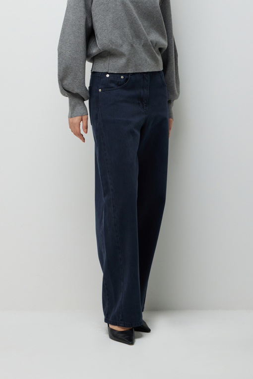 https://img.benettonmall.com/PARTS/KS/26F/SADP07641DN_MB_M1.jpg?cb=1789410927