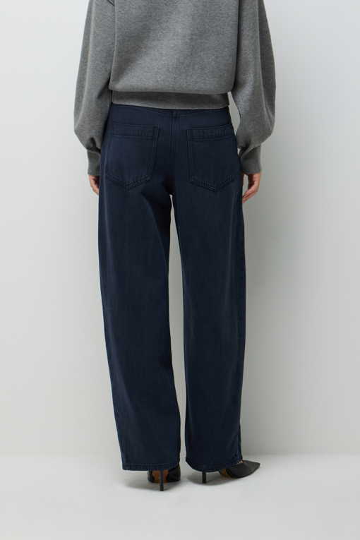 https://img.benettonmall.com/PARTS/KS/26F/SADP07641DN_MB_M2.jpg?cb=1789410927