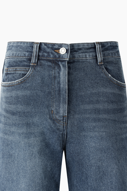 https://img.benettonmall.com/PARTS/KS/26F/SADP32661BL_MB_D2.jpg?cb=1789410927